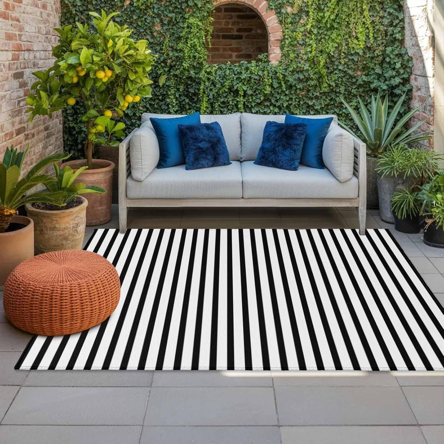 Black‑White Striped Washable Indoor‑Outdoor Area Rug