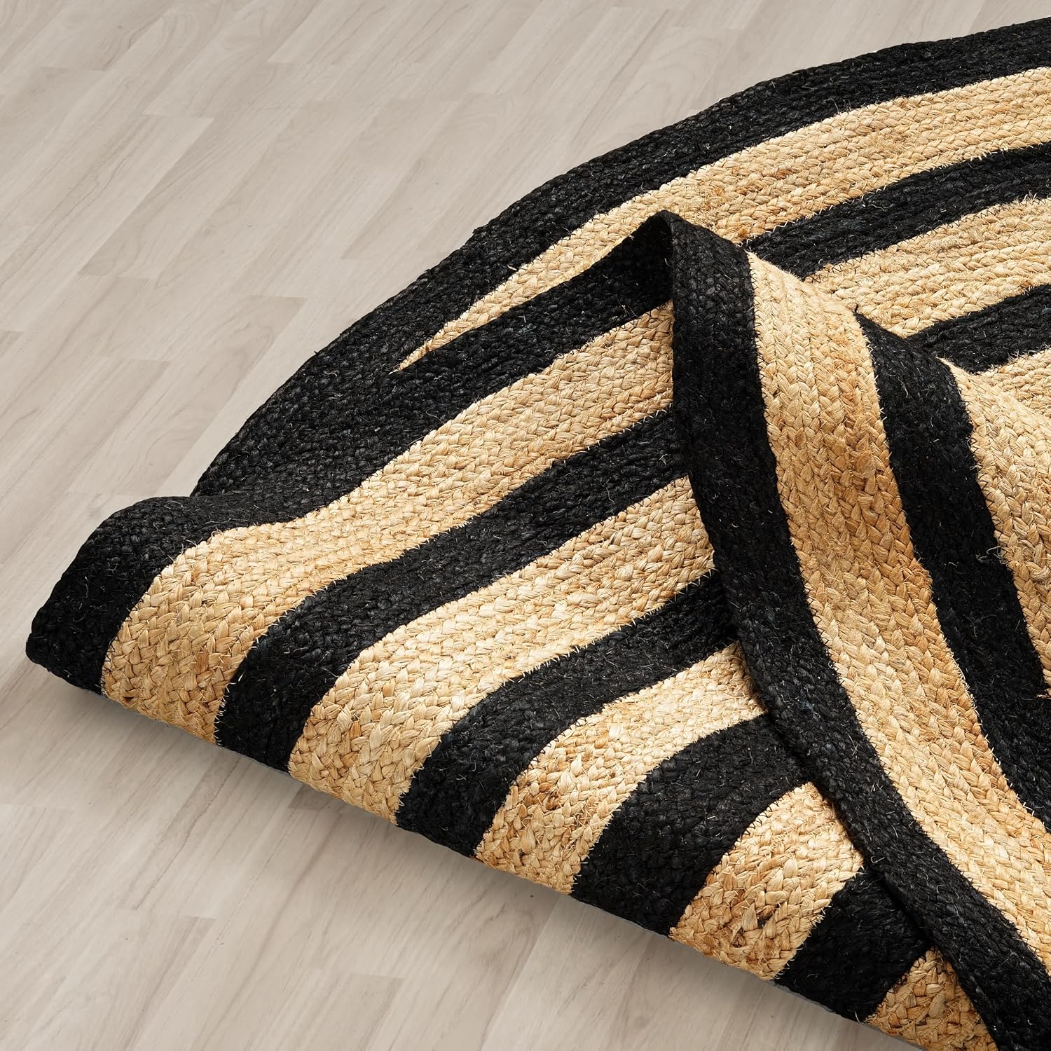 Handmade Black‑Ring Jute Round Farmhouse Rug